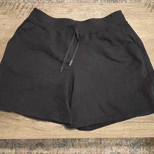 Lululemon shorts!
